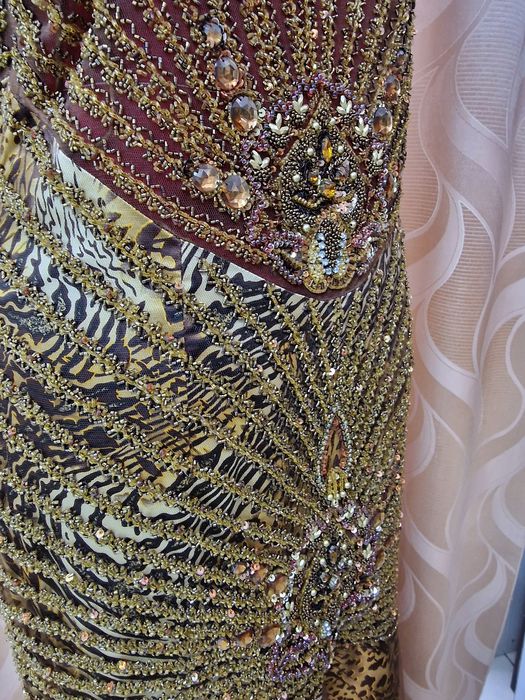 Продам нарядное вечернее платье