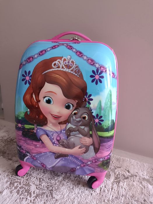 Чемодан для девочек