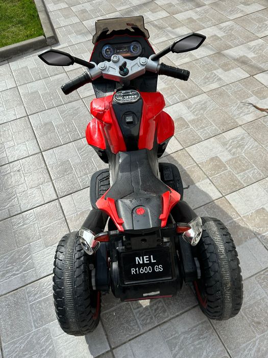 Детски ел мотоциклет триколка