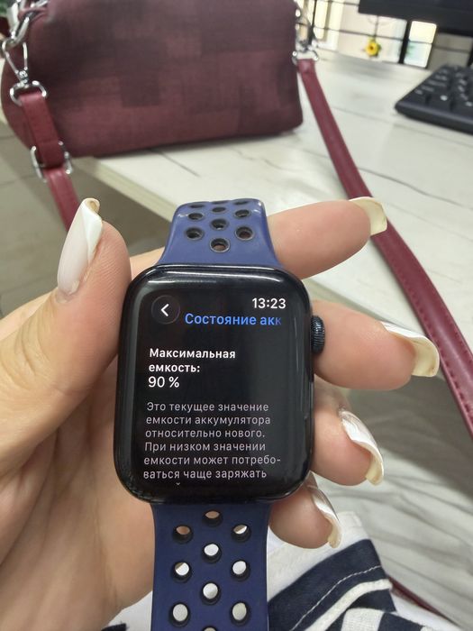 Продам часы, зарядка 90%