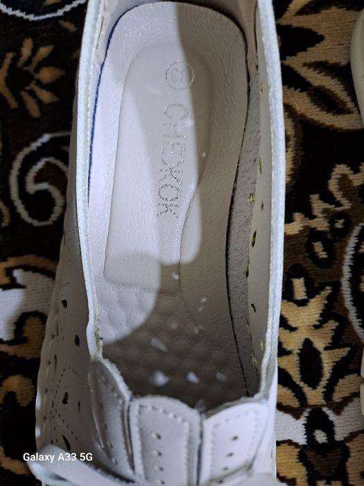 Продаётся обувь детская 33размер новые