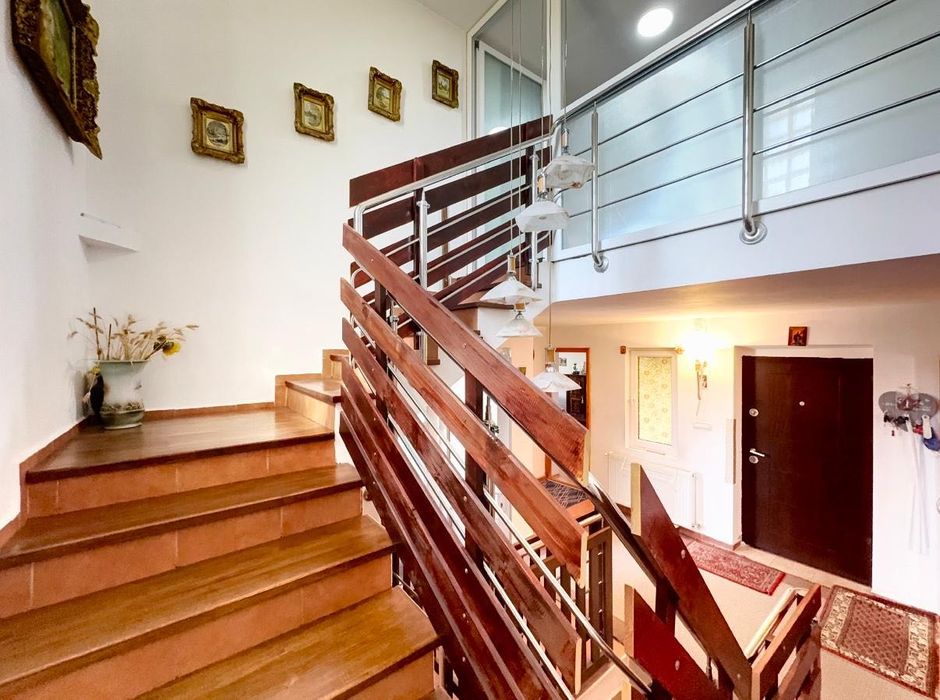 Proprietar, vând  casă individuală după Sag, în Pădureni