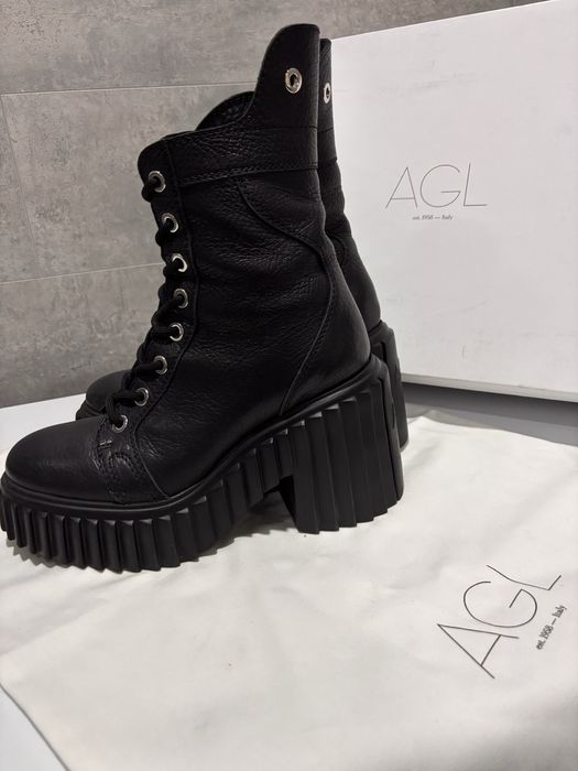 Продам Ботинки Agl 38 размер