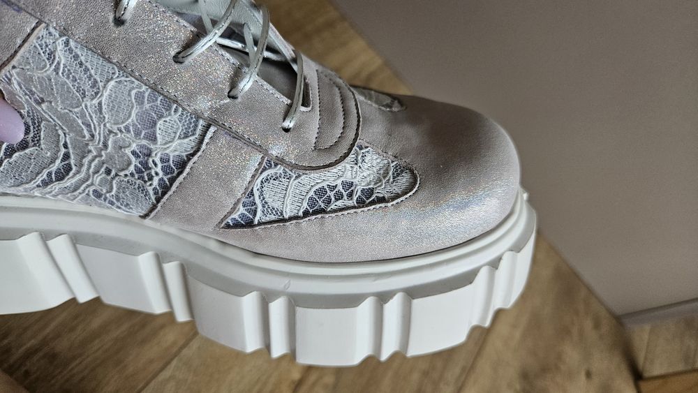 Pantofi de piele cu platforma din piele, de mireasa