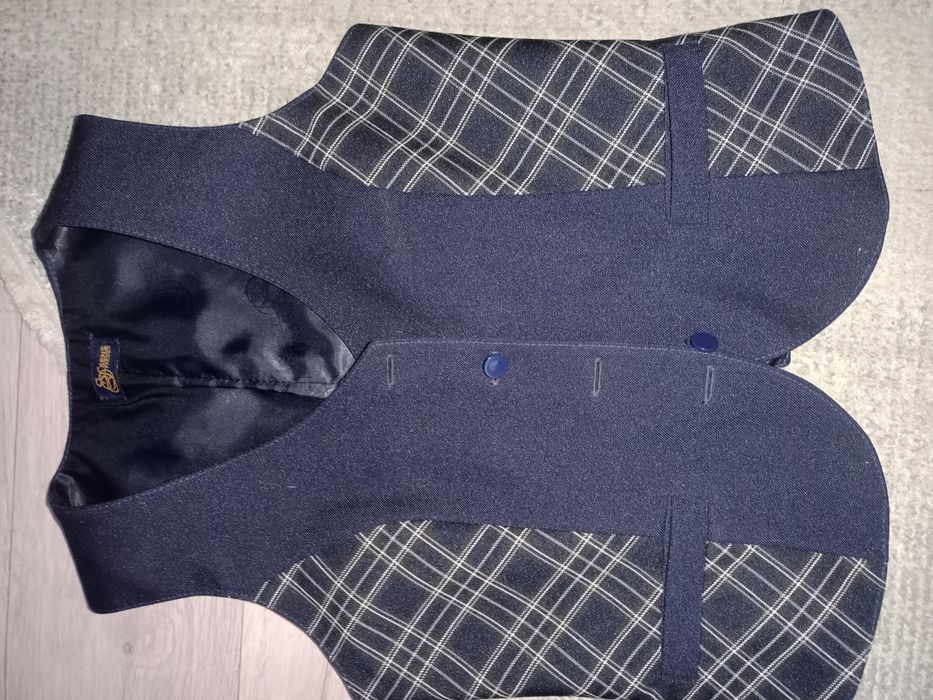 Продам Школьную форму