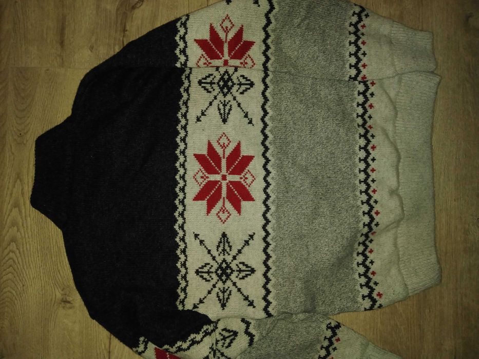 pulover TCM lana cu captuseala ,marime M