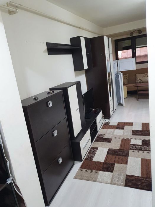 Garsonieră de închiriat