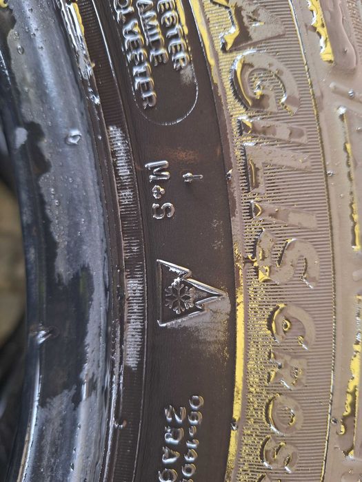 Cauciucuri Michelin M+S All Season 215/65 R16C