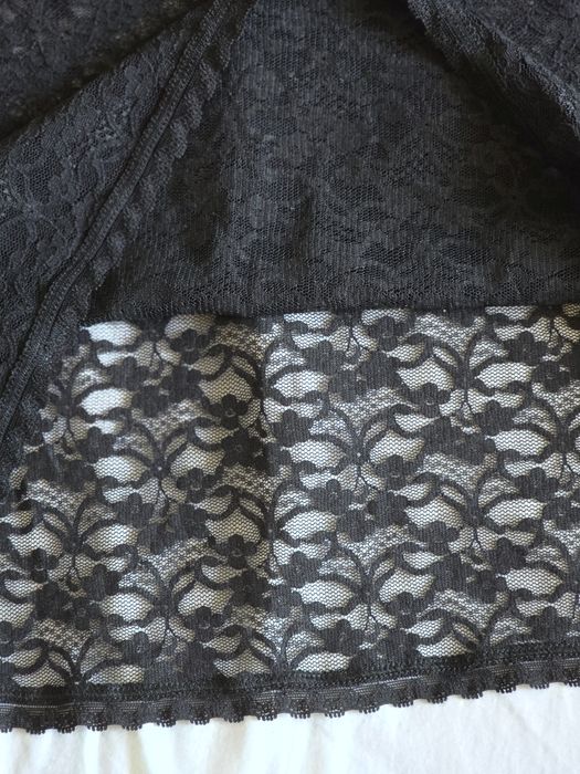 Стилно ,дамско ,дантелено бельо