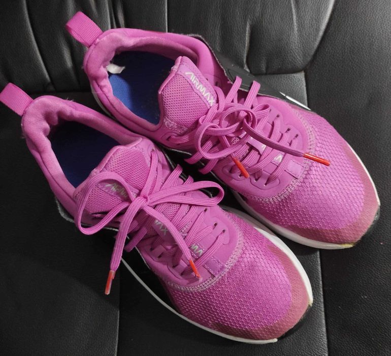 Дамски маратонки Nike