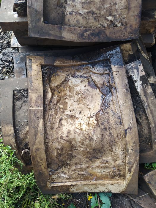 Для брушатки қалып табиғи тасқа