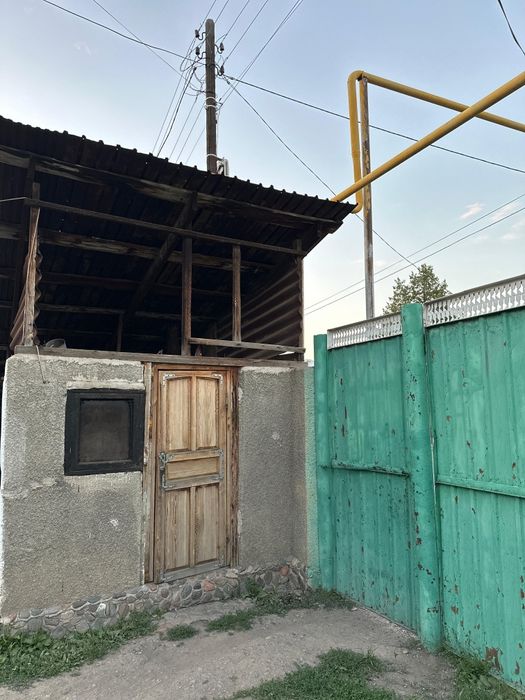 Прадается дом торг уместен