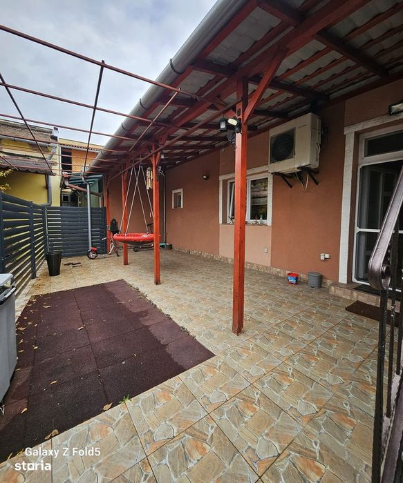 Apartament 4 camere la casă, Oradea (lângă Podul Centenarului)