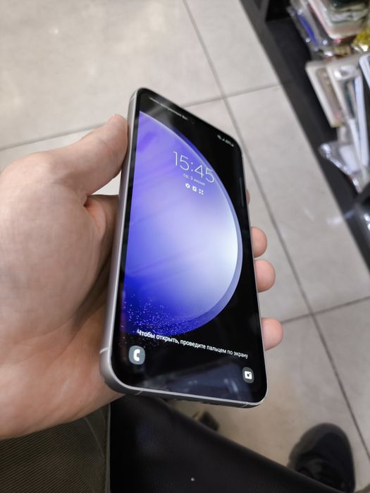 Samsung S23FE 8/256gb