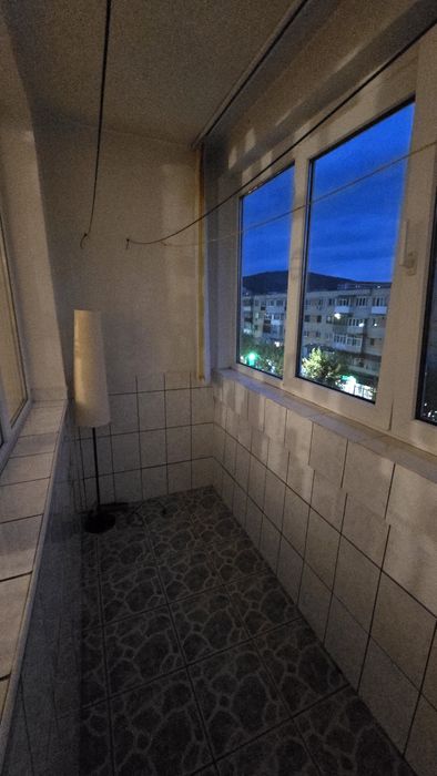 Inchiriez apartament cu 2 camere