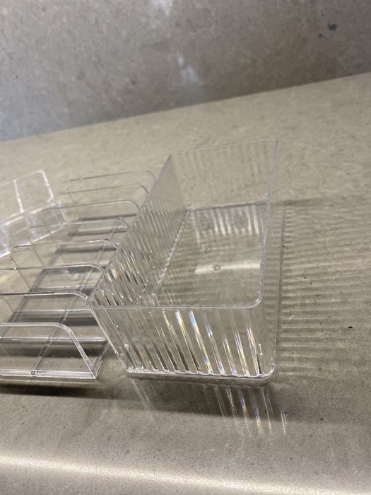 Органайзери за гримове