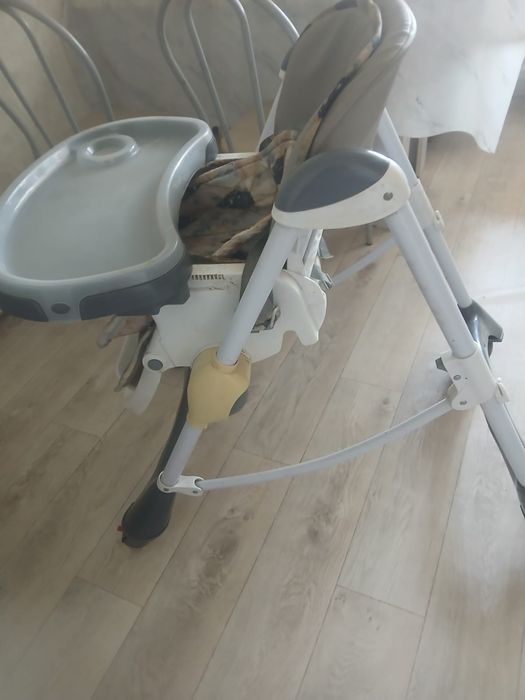 Продам стул для кормления