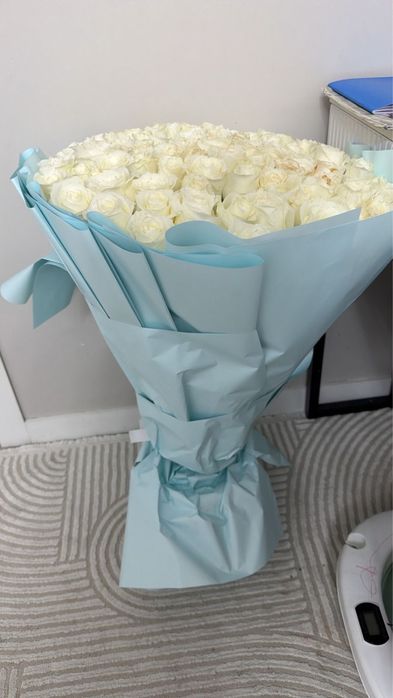 Цветы 101 шт белые розы