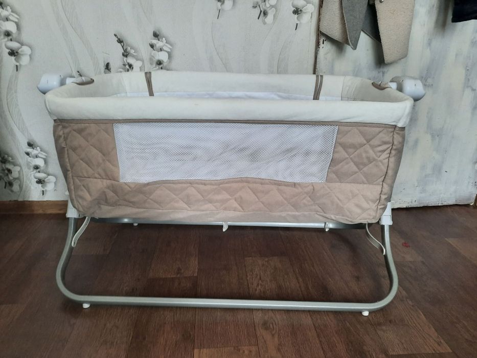 Продавам електрическо краватче