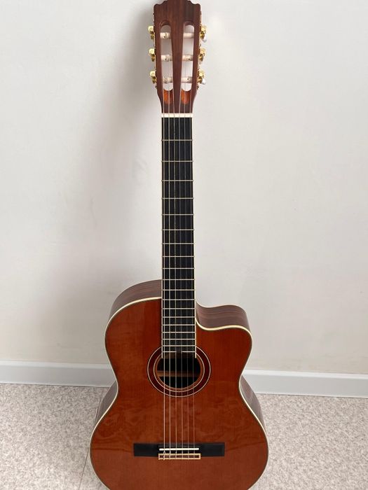 Продам гитару чтобы играть на гитаре