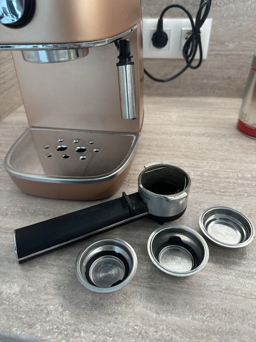 Кафемашина DeLonghi Distinta ECI341.BZ