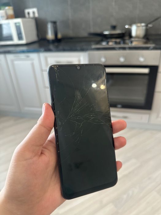Продаю Samsung A50 б/у