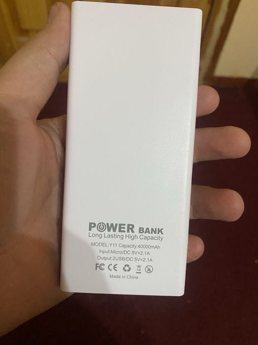 Powerbank yangi 40000talik
