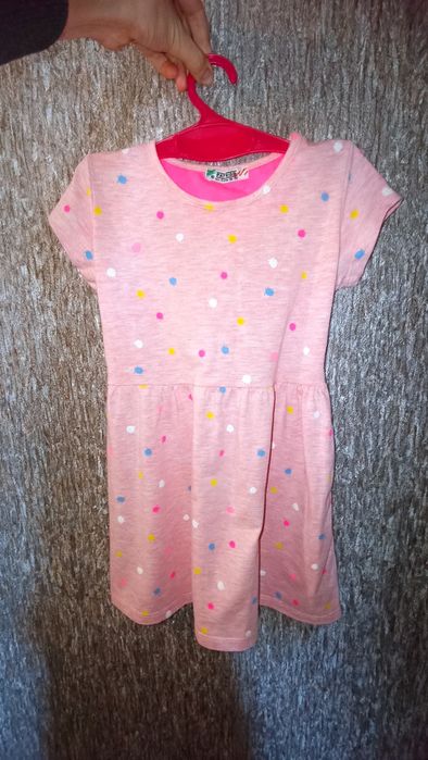 Продам вещи на девочку 5-7 лет