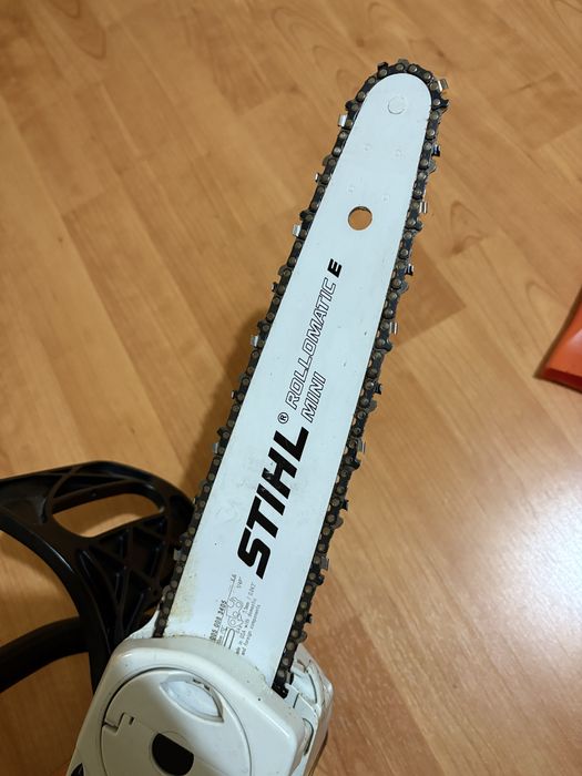 Drujbă STIHL MSA 120 / 140 cu baterie + încărcător – NOUĂ