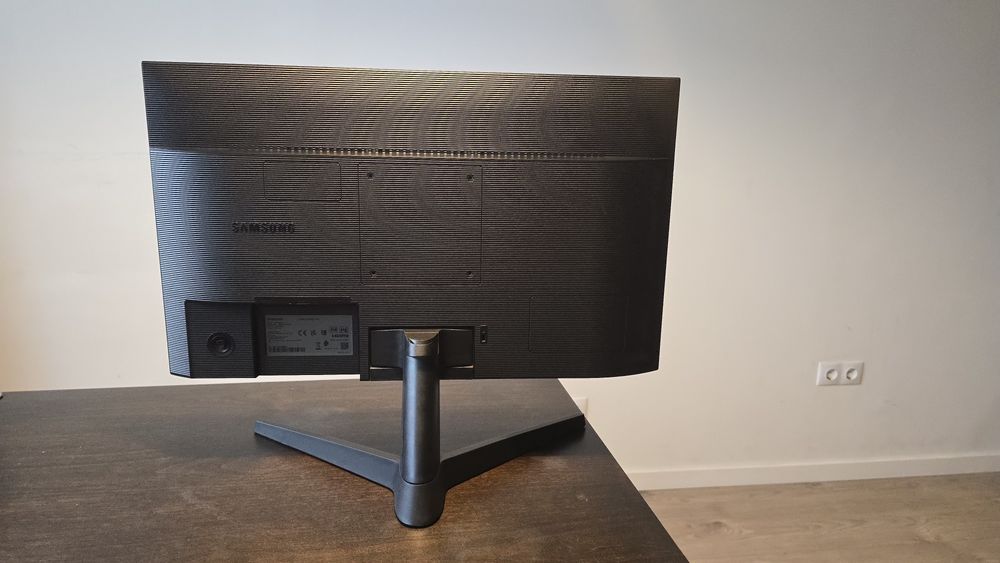 Монитор Samsung F24T352FHR