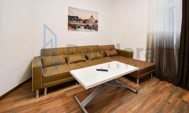 Двустаен апартамент под наем в Центъра