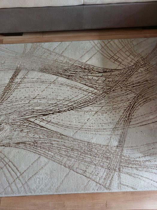 Нов модерен килим