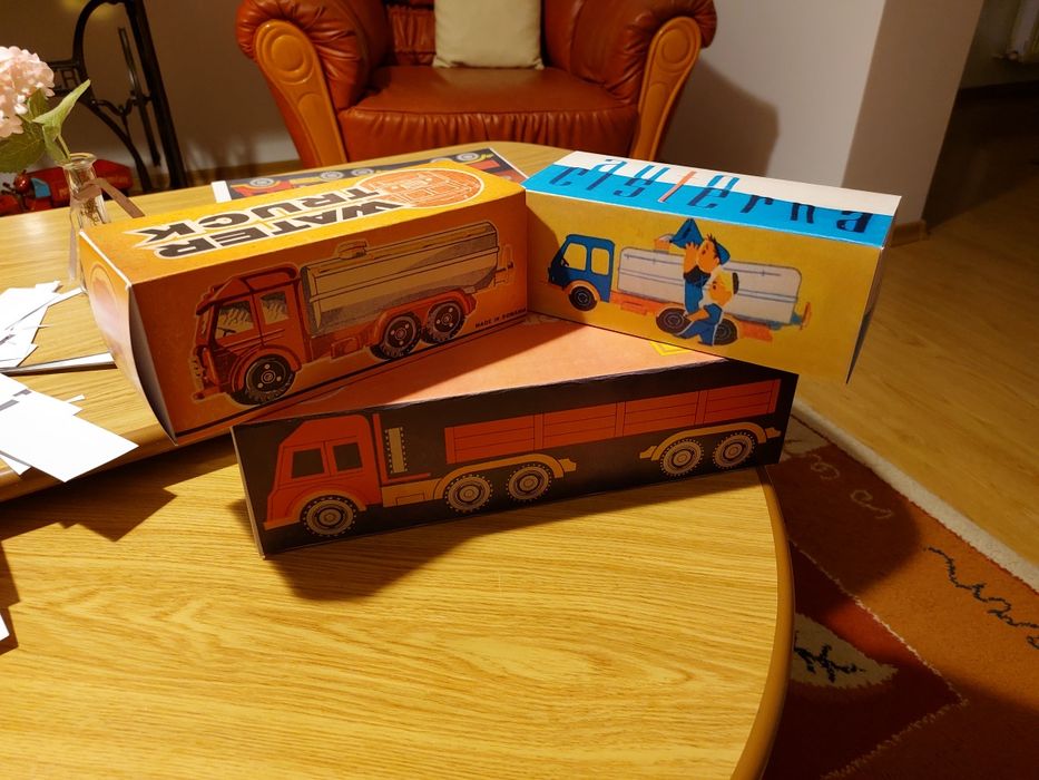 Jucarii vechi,3D  camioane, tractor  Viitoru Oradea