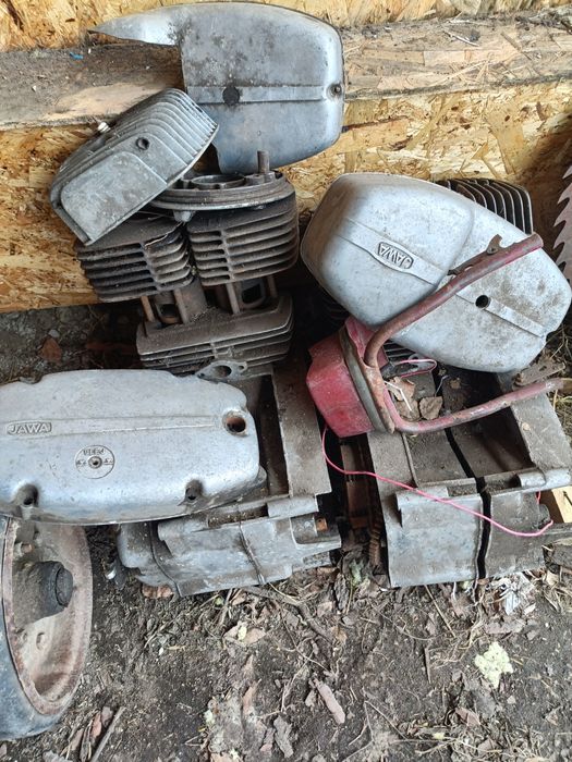 Продам два двигателя мотоцикл Ява