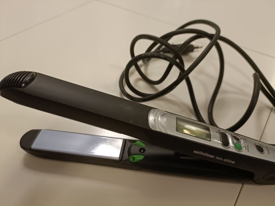 Placa de indreptat parul Braun Satinliner Ion Shine