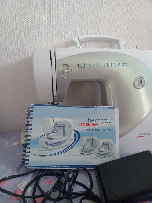 Швейная машина bernette E55