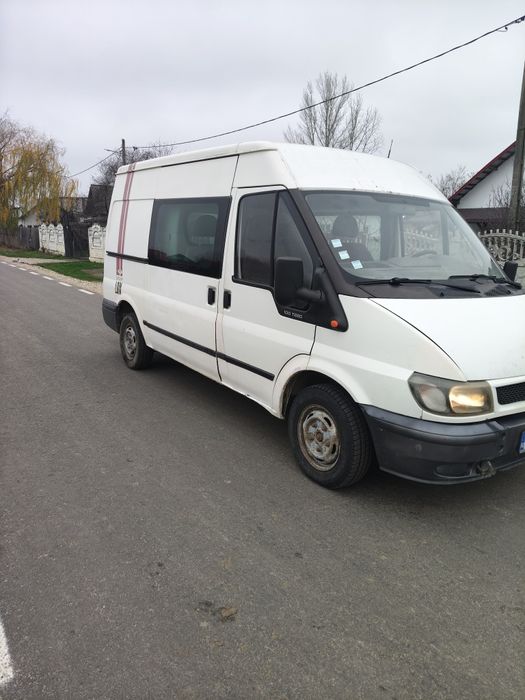 Vînd ford tranzit