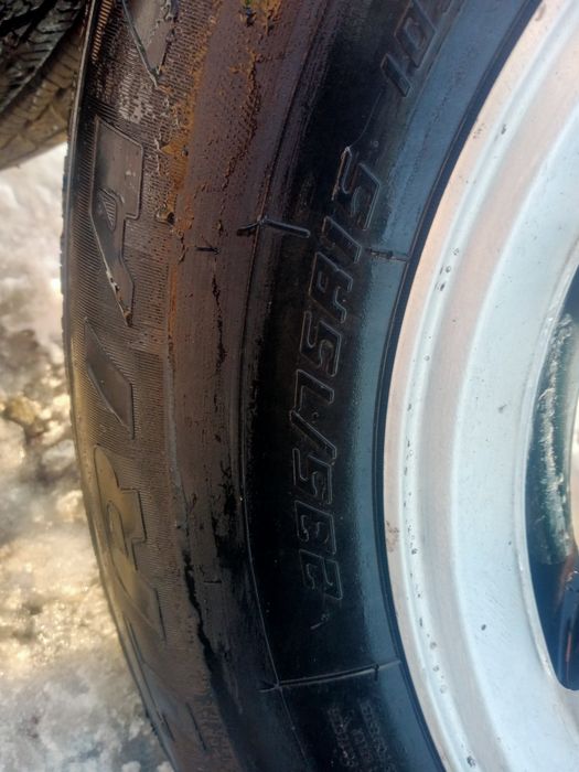 Шины с дисками на джип