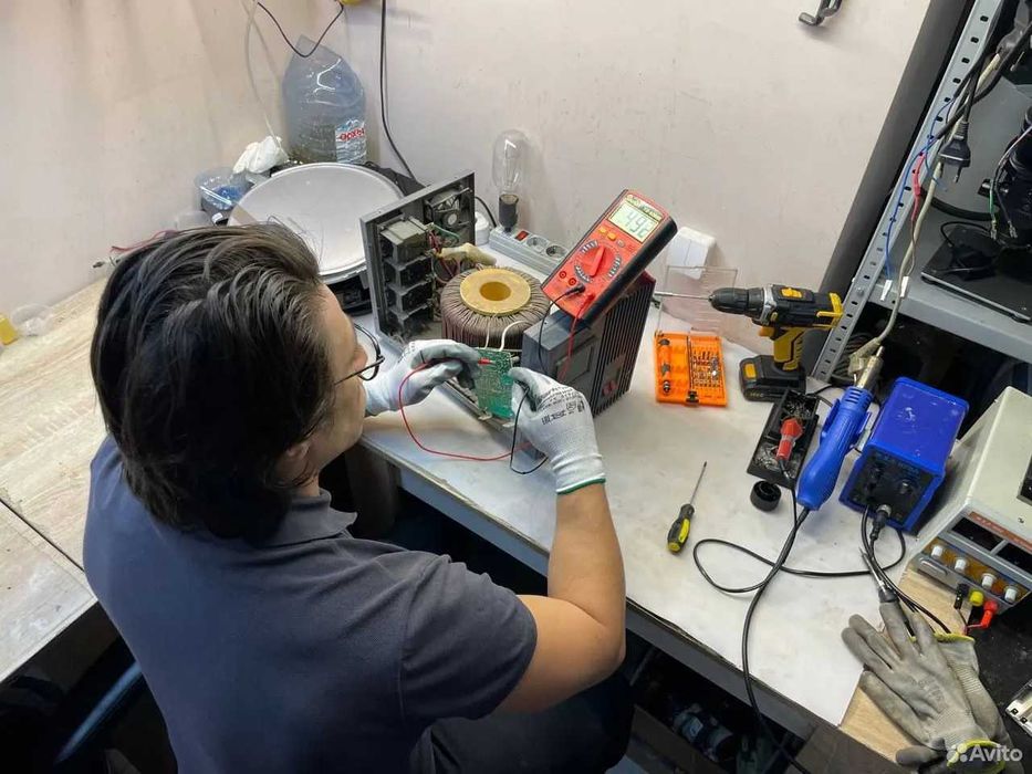 Ремонт стабилизаторов напряжения, Remont stabilizator в мастерской