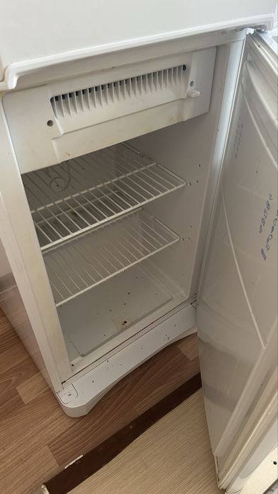 Срочно продам холодильник