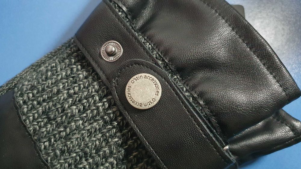 Перчатки теплые новые