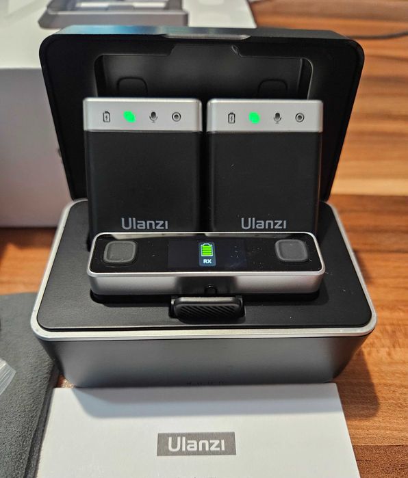 Ulanzi AM18 — 2 микрофона + приемник, тип влогърски