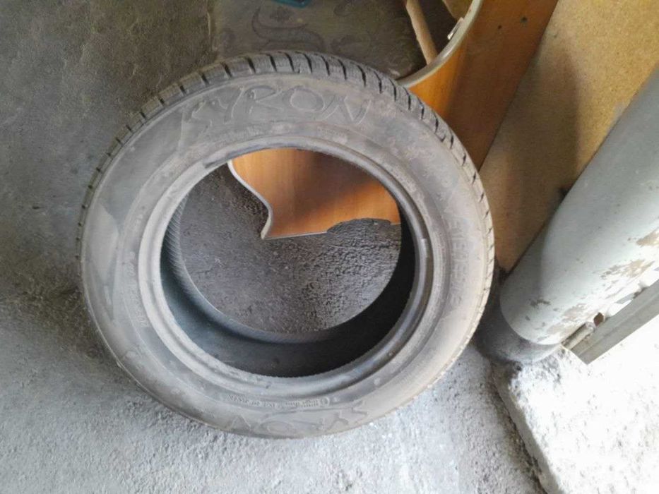 Шины зимние 205/60/16 2шт