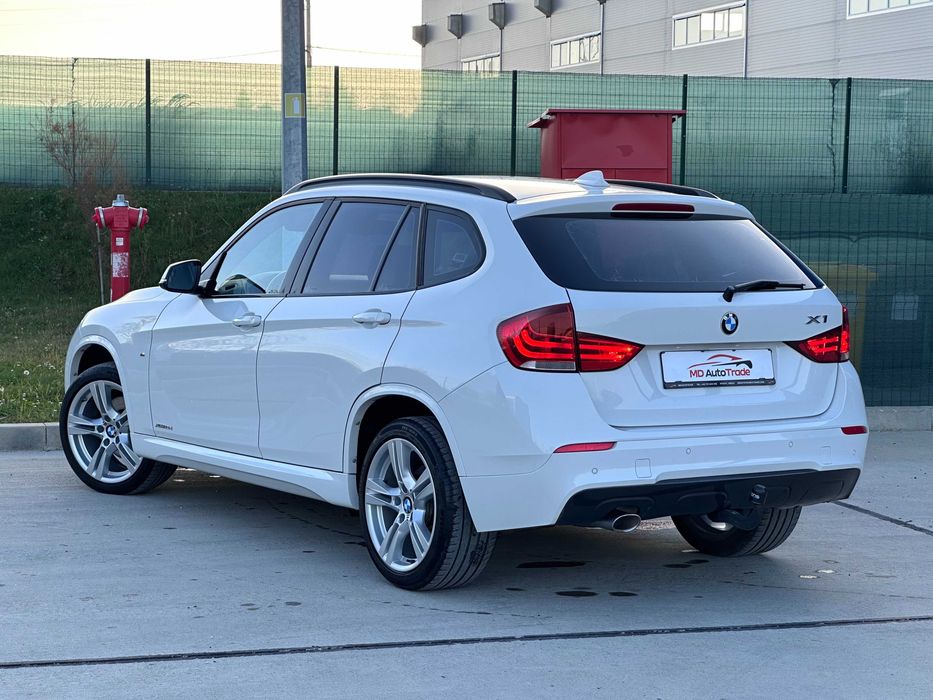 BMW X1 xDrive 18d / M-PACK / 2.0Diesel / Bi-Xenon / Navi / Alcantara