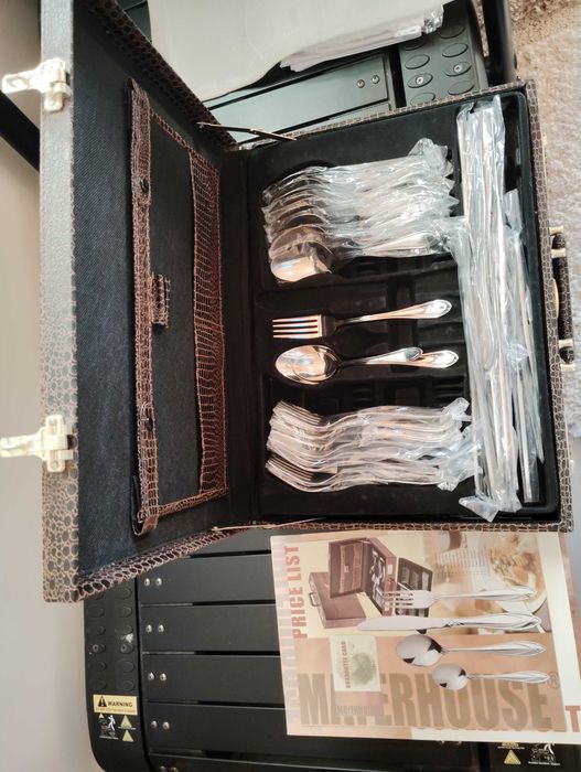 Set tacamuri inox 72 piese