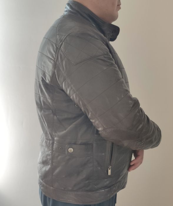 Продам куртку Massimo Dutti