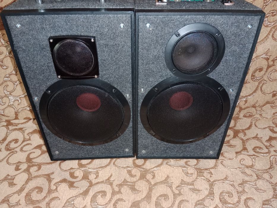 Колонки с усилителем. На заказ и в наличии.