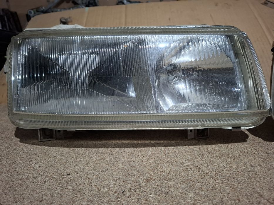 Фары на Пассат В4