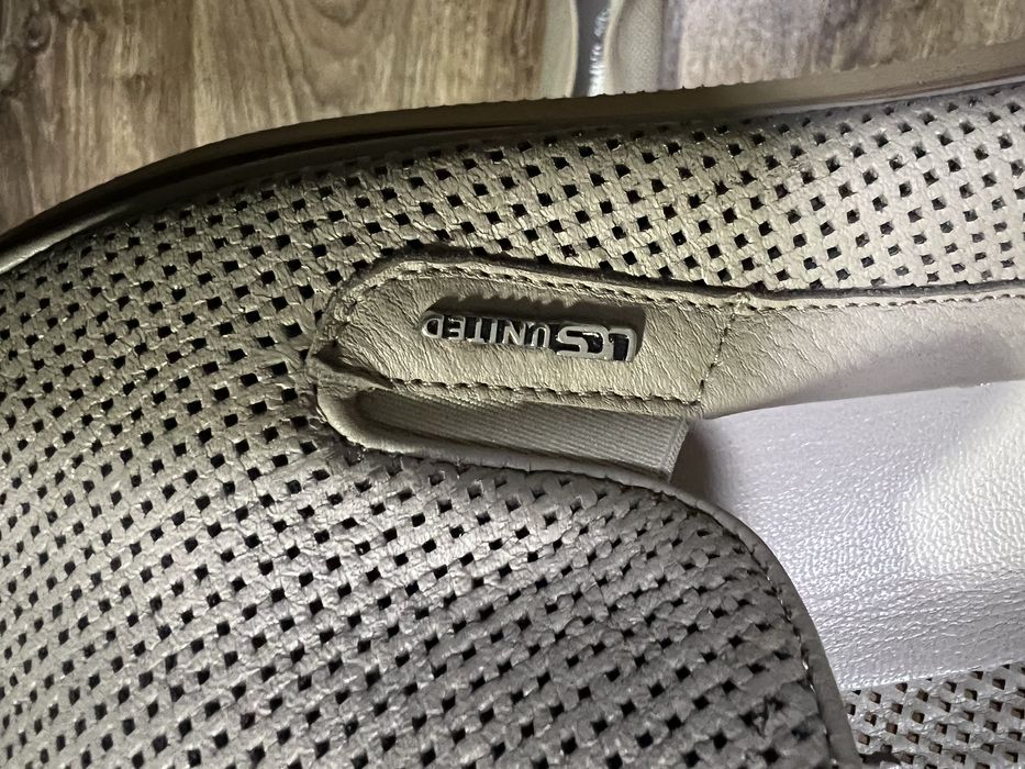 Продам мокасины  великаны