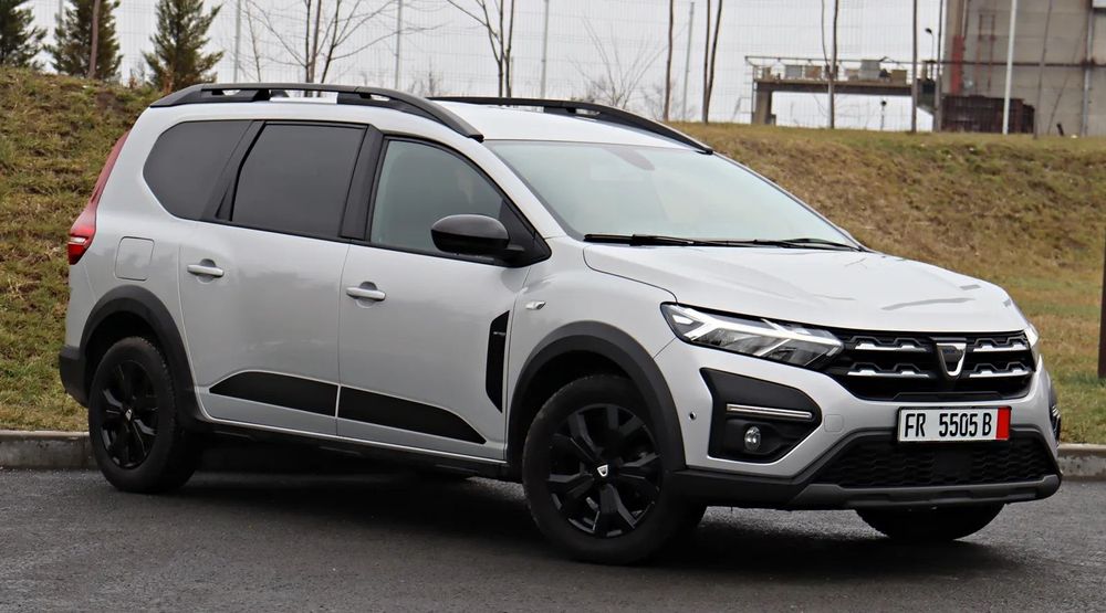 Dacia Jogger 2023 / Clima Automata / EXTREME / Carlig /Keyless / Pilot /Camera